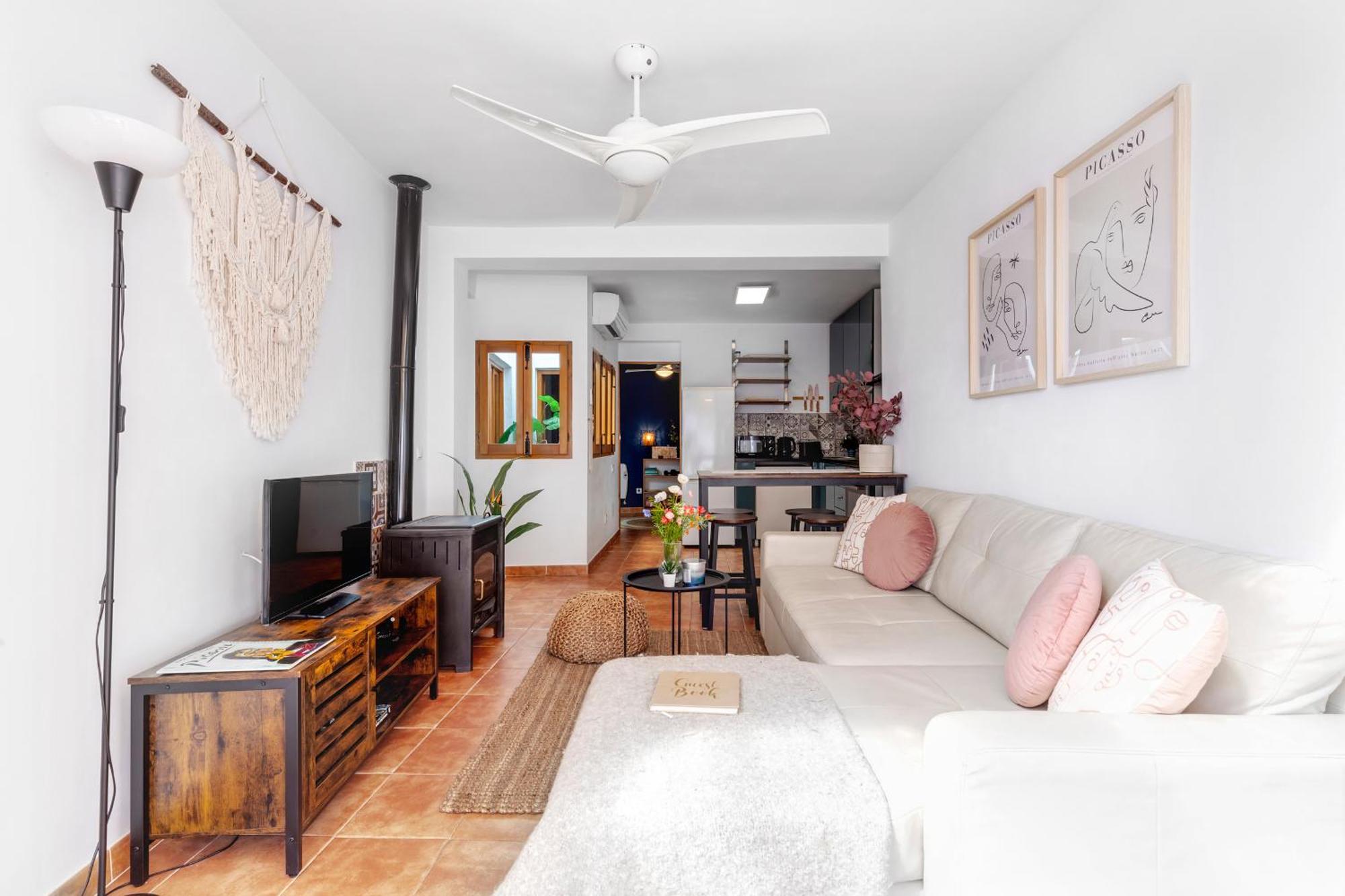 Casa De La Montana Apartments Sayalonga Kültér fotó