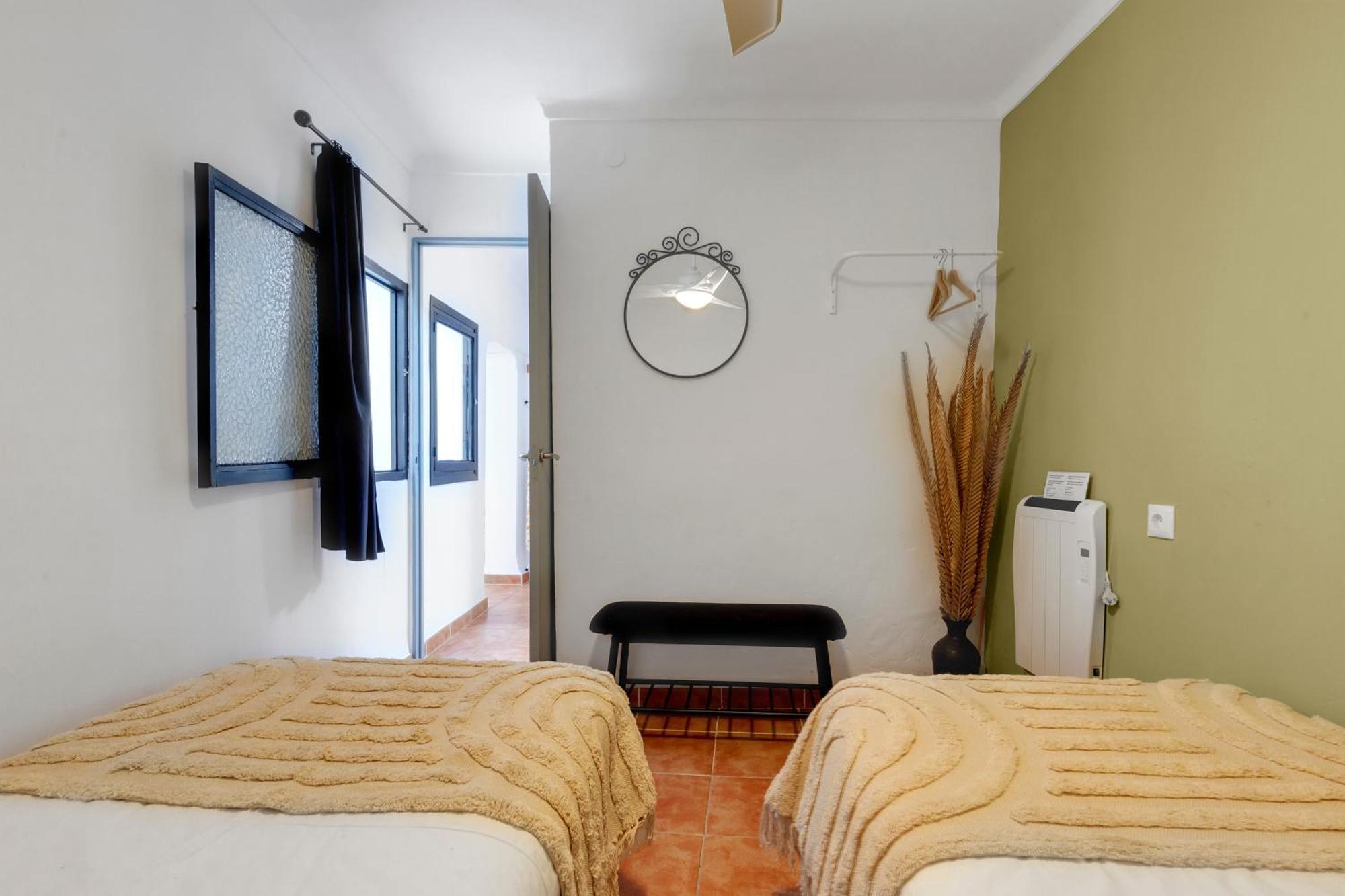 Casa De La Montana Apartments Sayalonga Kültér fotó
