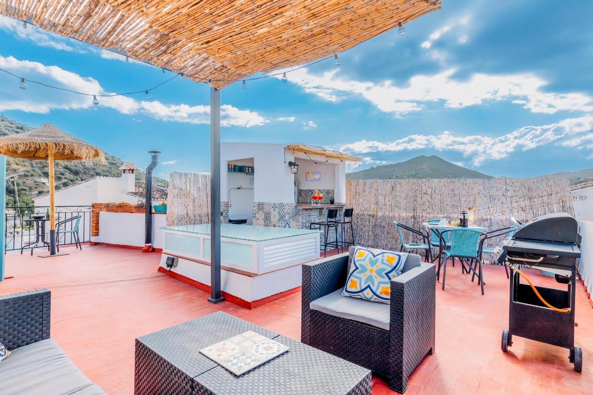 Casa De La Montana Apartments Sayalonga Kültér fotó