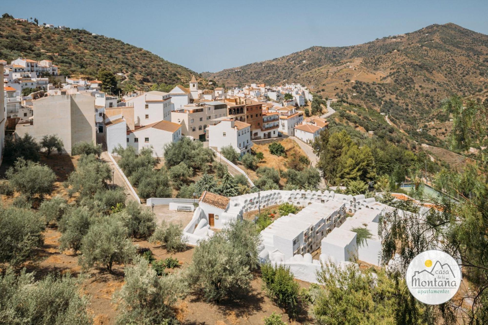 Casa De La Montana Apartments Sayalonga Kültér fotó